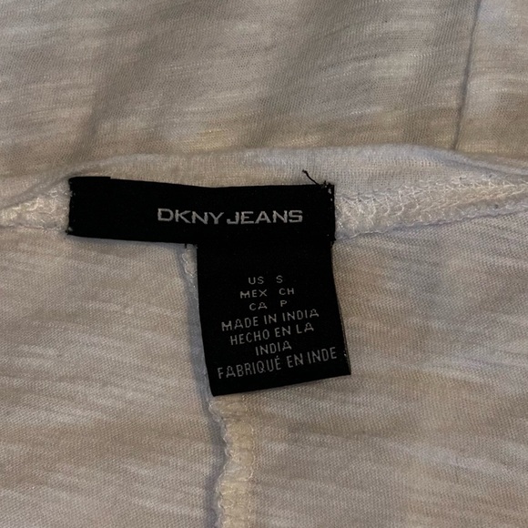 DKNY Women's Top - Picture 3 of 5